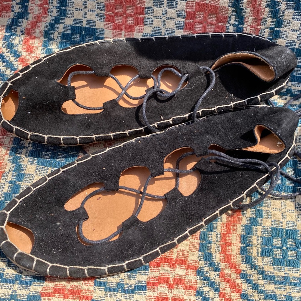 doen lace up flats